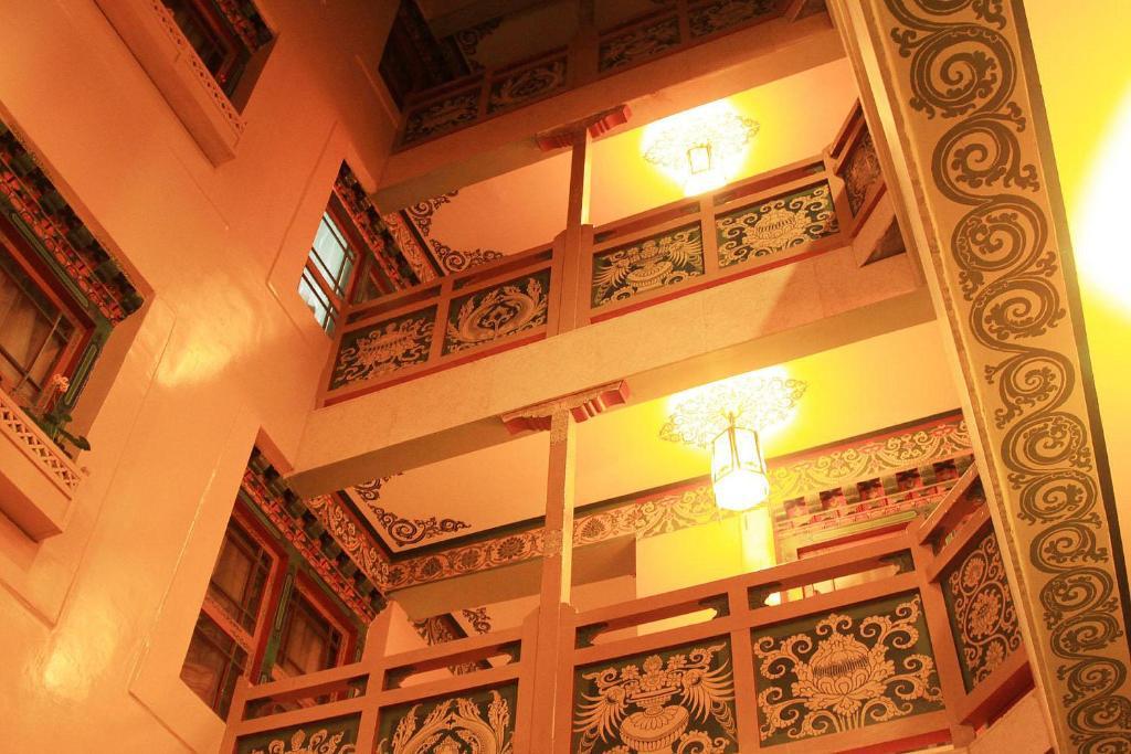 Tashitakge Hotel Lhasa Eksteriør bilde