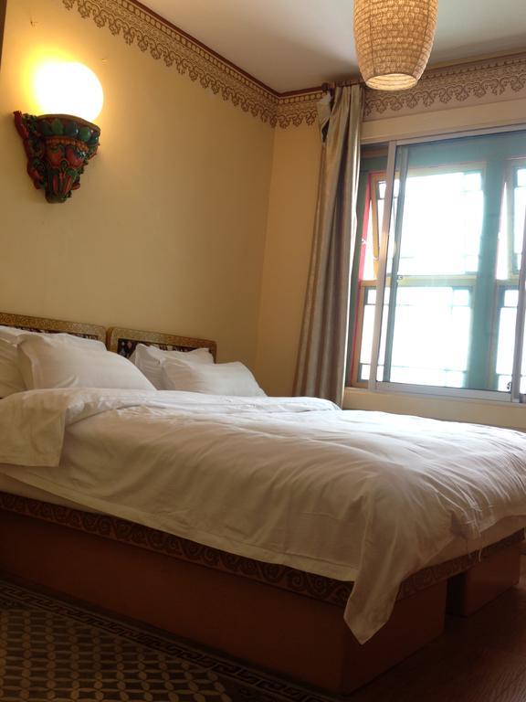 Tashitakge Hotel Lhasa Eksteriør bilde